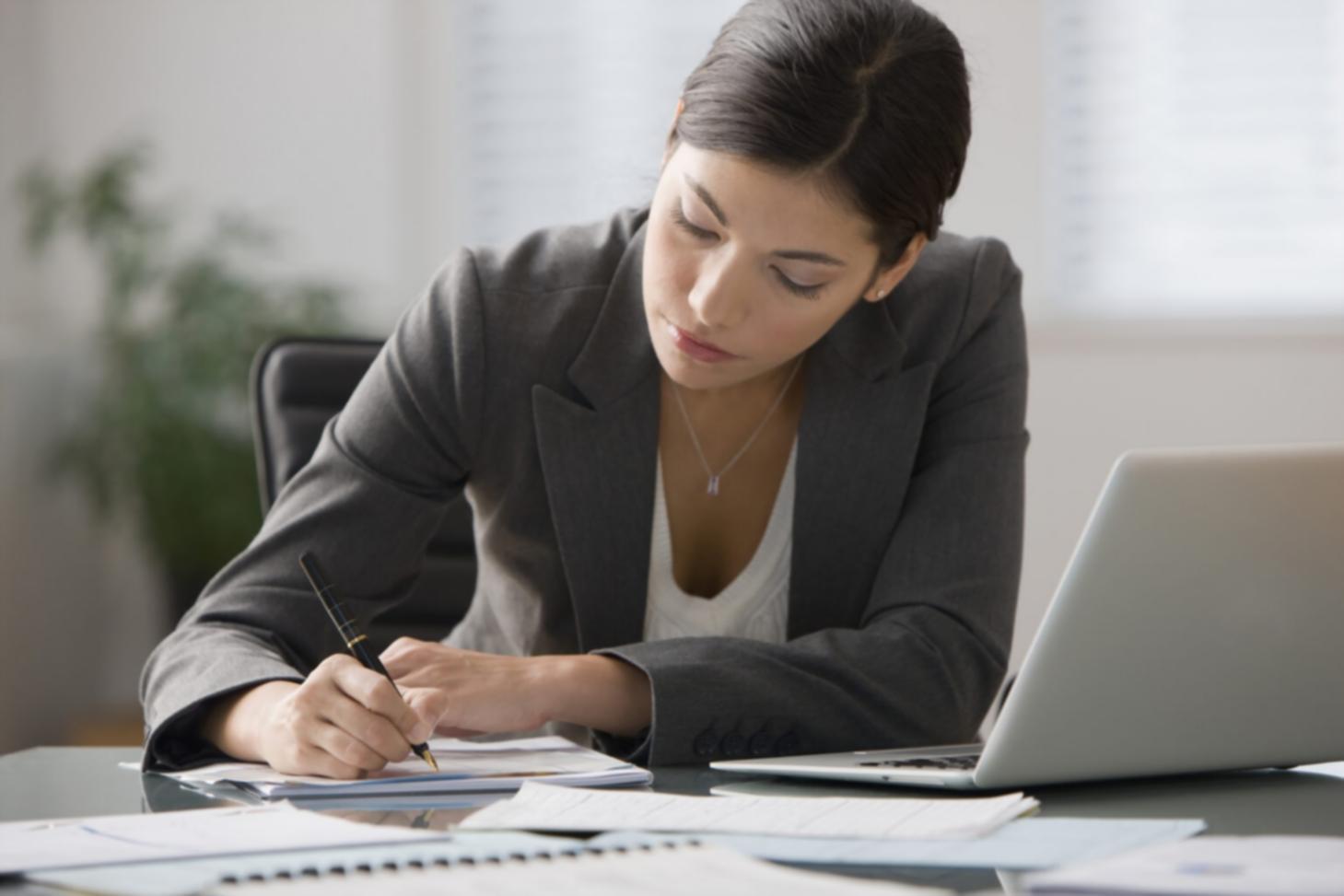 Romepao zespół working na AI planowanie finansowe systems